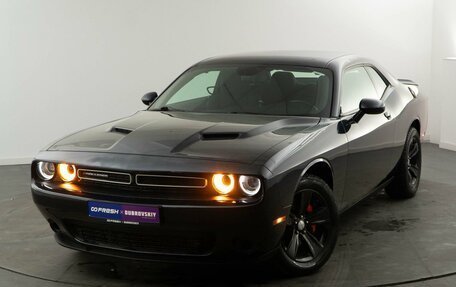 Dodge Challenger III рестайлинг 2, 2019 год, 3 639 050 рублей, 8 фотография