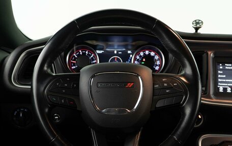 Dodge Challenger III рестайлинг 2, 2019 год, 3 639 050 рублей, 14 фотография