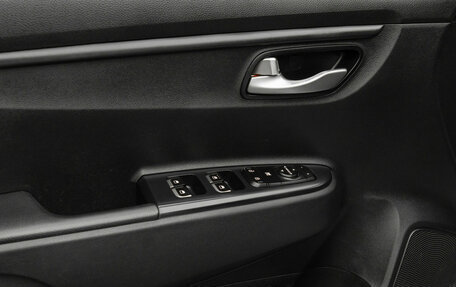 KIA Rio IV, 2019 год, 990 000 рублей, 15 фотография