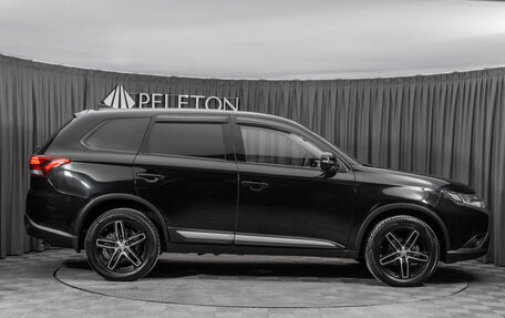 Mitsubishi Outlander III рестайлинг 3, 2019 год, 2 420 000 рублей, 8 фотография