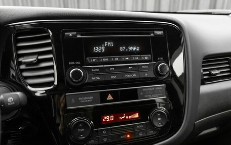 Mitsubishi Outlander III рестайлинг 3, 2019 год, 2 420 000 рублей, 20 фотография