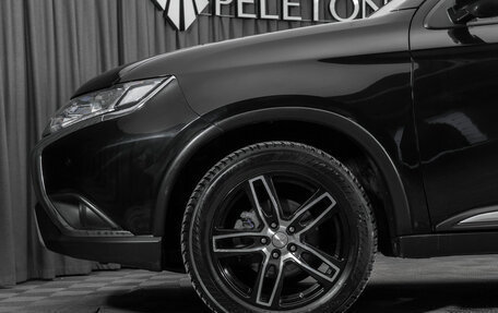 Mitsubishi Outlander III рестайлинг 3, 2019 год, 2 420 000 рублей, 22 фотография