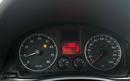 Volkswagen Golf V, 2004 год, 470 000 рублей, 17 фотография