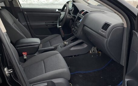 Volkswagen Golf V, 2004 год, 470 000 рублей, 20 фотография