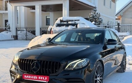 Mercedes-Benz E-Класс, 2016 год, 2 949 000 рублей, 3 фотография