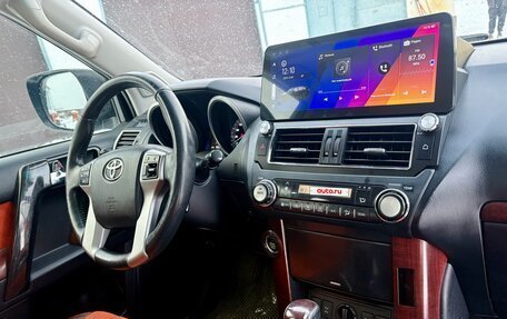 Toyota Land Cruiser Prado 150 рестайлинг 2, 2014 год, 2 850 000 рублей, 10 фотография