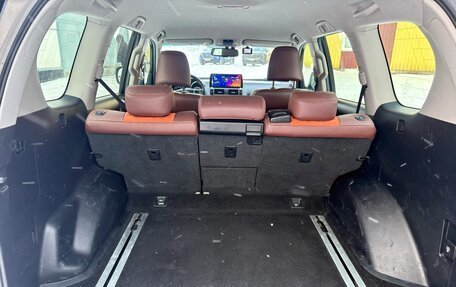 Toyota Land Cruiser Prado 150 рестайлинг 2, 2014 год, 2 850 000 рублей, 13 фотография