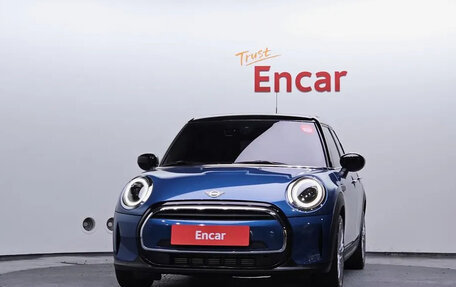 MINI Hatch, 2022 год, 2 742 335 рублей, 2 фотография