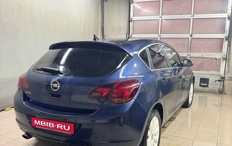 Opel Astra J, 2011 год, 720 000 рублей, 7 фотография