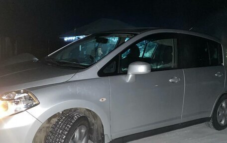 Nissan Tiida, 2010 год, 920 000 рублей, 2 фотография