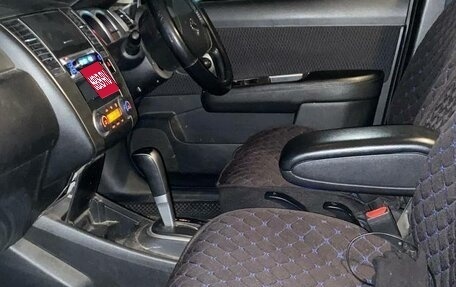 Nissan Tiida, 2010 год, 920 000 рублей, 12 фотография