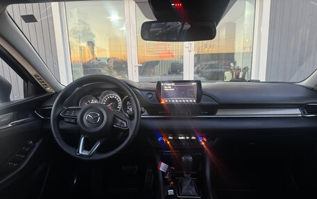 Mazda 6, 2018 год, 2 340 000 рублей, 13 фотография