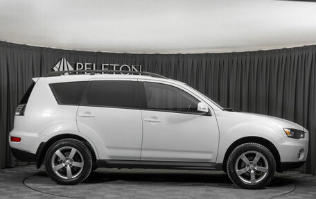 Mitsubishi Outlander III рестайлинг 3, 2011 год, 1 130 000 рублей, 8 фотография