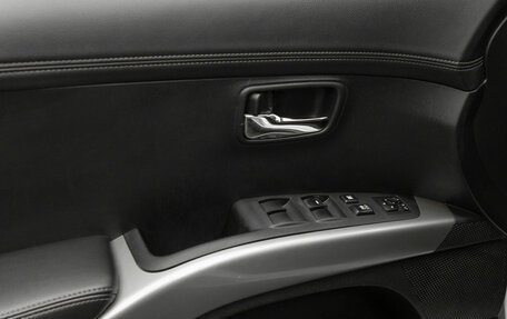 Mitsubishi Outlander III рестайлинг 3, 2011 год, 1 130 000 рублей, 15 фотография