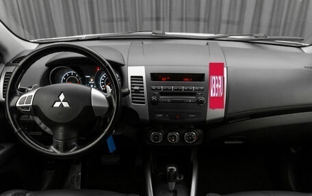 Mitsubishi Outlander III рестайлинг 3, 2011 год, 1 130 000 рублей, 10 фотография