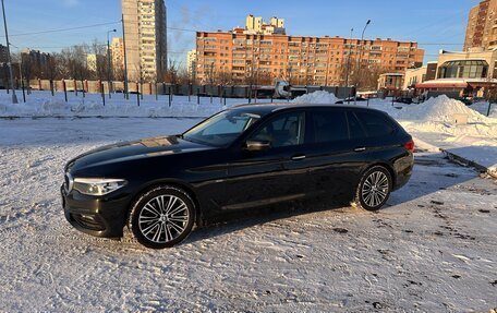 BMW 5 серия, 2018 год, 2 450 000 рублей, 11 фотография