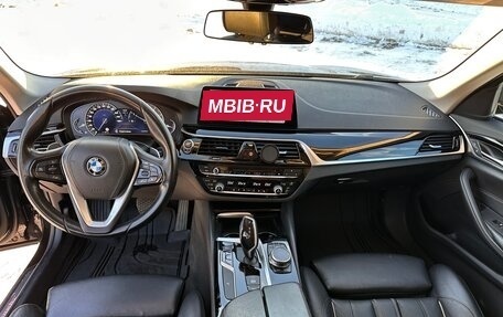 BMW 5 серия, 2018 год, 2 450 000 рублей, 14 фотография