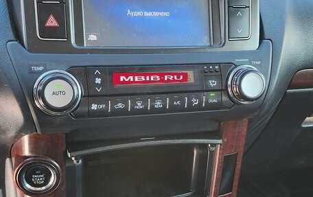 Toyota Land Cruiser Prado 150 рестайлинг 2, 2017 год, 4 100 000 рублей, 9 фотография