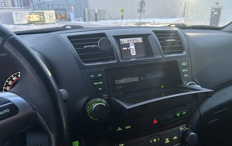 Toyota Highlander III, 2011 год, 2 235 000 рублей, 10 фотография