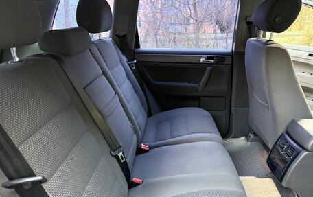 Volkswagen Touareg III, 2005 год, 850 000 рублей, 18 фотография