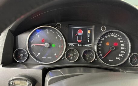 Volkswagen Touareg III, 2005 год, 850 000 рублей, 14 фотография