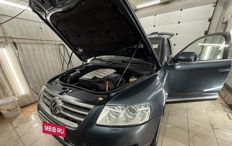 Volkswagen Touareg III, 2005 год, 850 000 рублей, 11 фотография