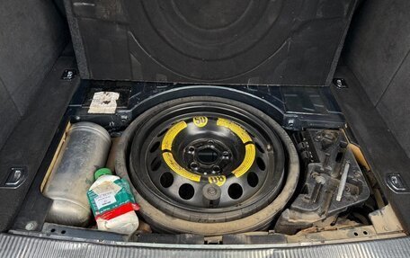 Volkswagen Touareg III, 2005 год, 850 000 рублей, 26 фотография