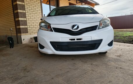 Toyota Vitz, 2013 год, 760 000 рублей, 5 фотография