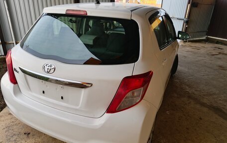 Toyota Vitz, 2013 год, 760 000 рублей, 10 фотография