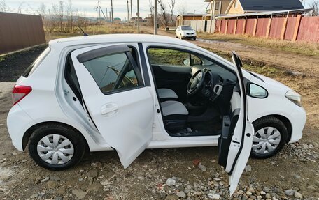 Toyota Vitz, 2013 год, 760 000 рублей, 11 фотография