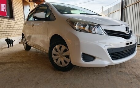 Toyota Vitz, 2013 год, 760 000 рублей, 6 фотография