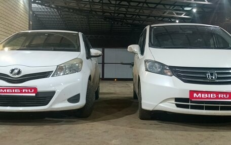 Toyota Vitz, 2013 год, 760 000 рублей, 8 фотография