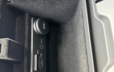 Land Rover Range Rover Evoque II, 2019 год, 2 950 000 рублей, 26 фотография