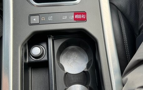 Land Rover Range Rover Evoque II, 2019 год, 2 950 000 рублей, 27 фотография