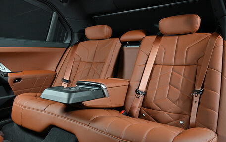 BMW 7 серия, 2022 год, 19 000 000 рублей, 17 фотография