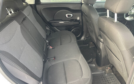 KIA Soul II рестайлинг, 2018 год, 1 618 000 рублей, 15 фотография