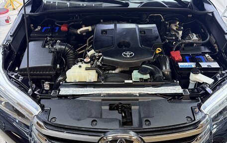 Toyota Hilux VIII, 2016 год, 3 800 000 рублей, 29 фотография
