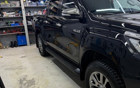 Toyota Hilux VIII, 2016 год, 3 800 000 рублей, 27 фотография