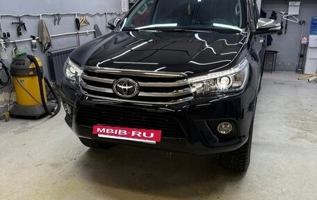 Toyota Hilux VIII, 2016 год, 3 800 000 рублей, 11 фотография