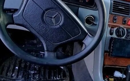 Mercedes-Benz E-Класс, 1998 год, 230 000 рублей, 5 фотография