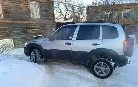 Chevrolet Niva I рестайлинг, 2009 год, 390 000 рублей, 3 фотография