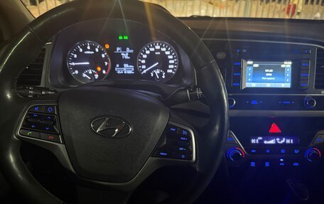 Hyundai Elantra VI рестайлинг, 2016 год, 1 250 000 рублей, 7 фотография