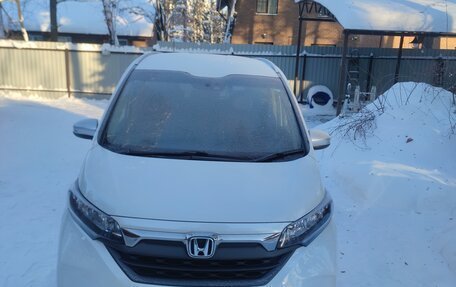 Honda Freed II, 2020 год, 2 250 000 рублей, 2 фотография