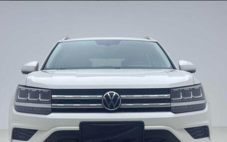 Volkswagen Tharu, 2022 год, 2 000 000 рублей, 2 фотография