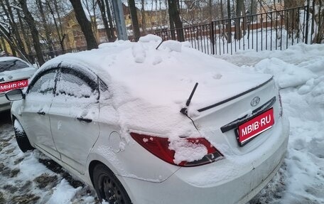 Hyundai Solaris II рестайлинг, 2016 год, 370 000 рублей, 1 фотография