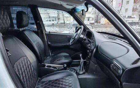 Chevrolet Niva I рестайлинг, 2017 год, 699 000 рублей, 10 фотография