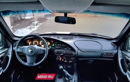 Chevrolet Niva I рестайлинг, 2017 год, 699 000 рублей, 11 фотография