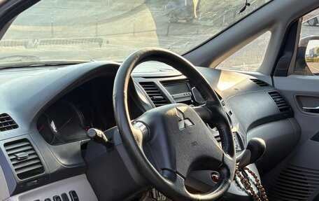 Mitsubishi Grandis, 2007 год, 990 000 рублей, 14 фотография