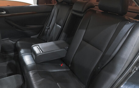 Toyota Avensis III рестайлинг, 2006 год, 899 000 рублей, 35 фотография