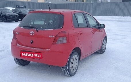 Toyota Yaris III рестайлинг, 2008 год, 570 000 рублей, 3 фотография